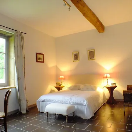 Bed and Breakfast Chateau Du Bourg 3*