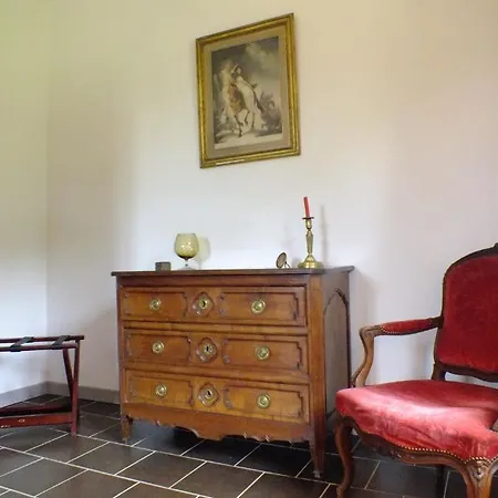 Chateau Du Bourg 3*