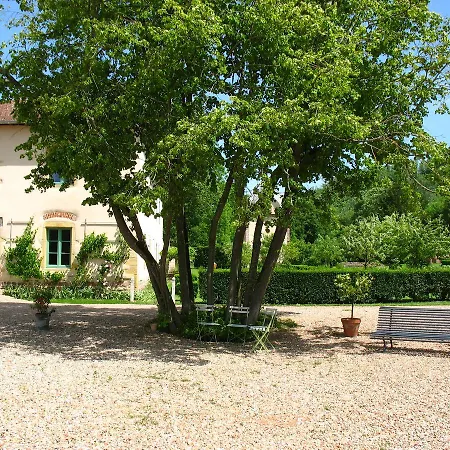 Chateau Du Bourg Bed and Breakfast Perreux